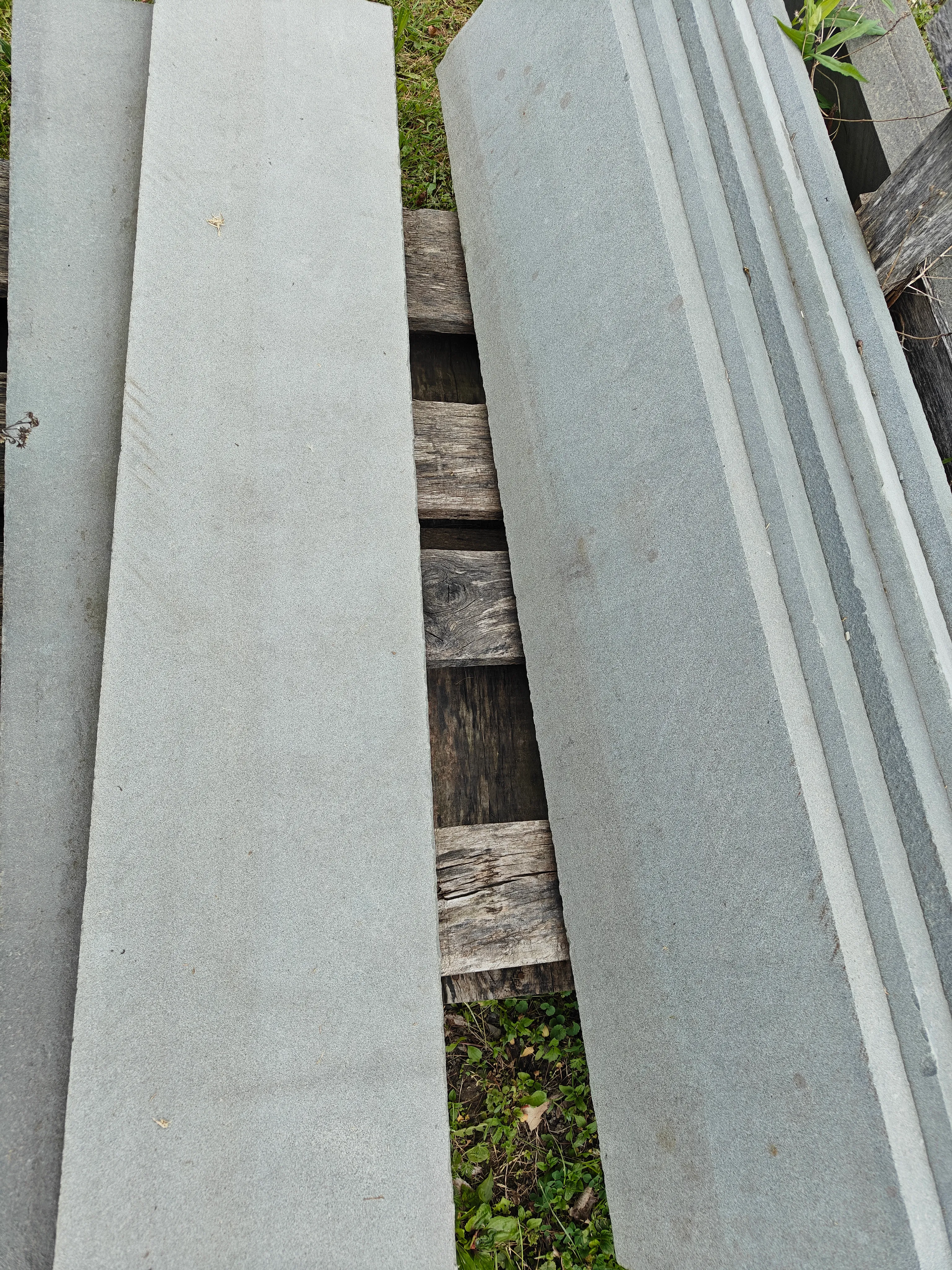 12" PA Bluestone Tread Thermal